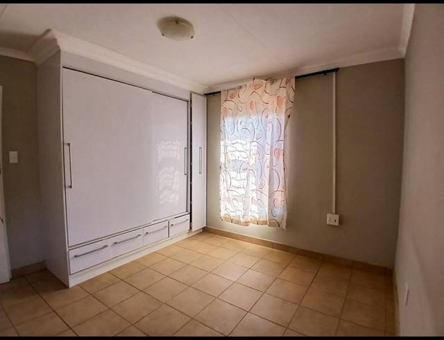 3 BEDROOM HOUSE FOR SALE IN PROTEA GLEN